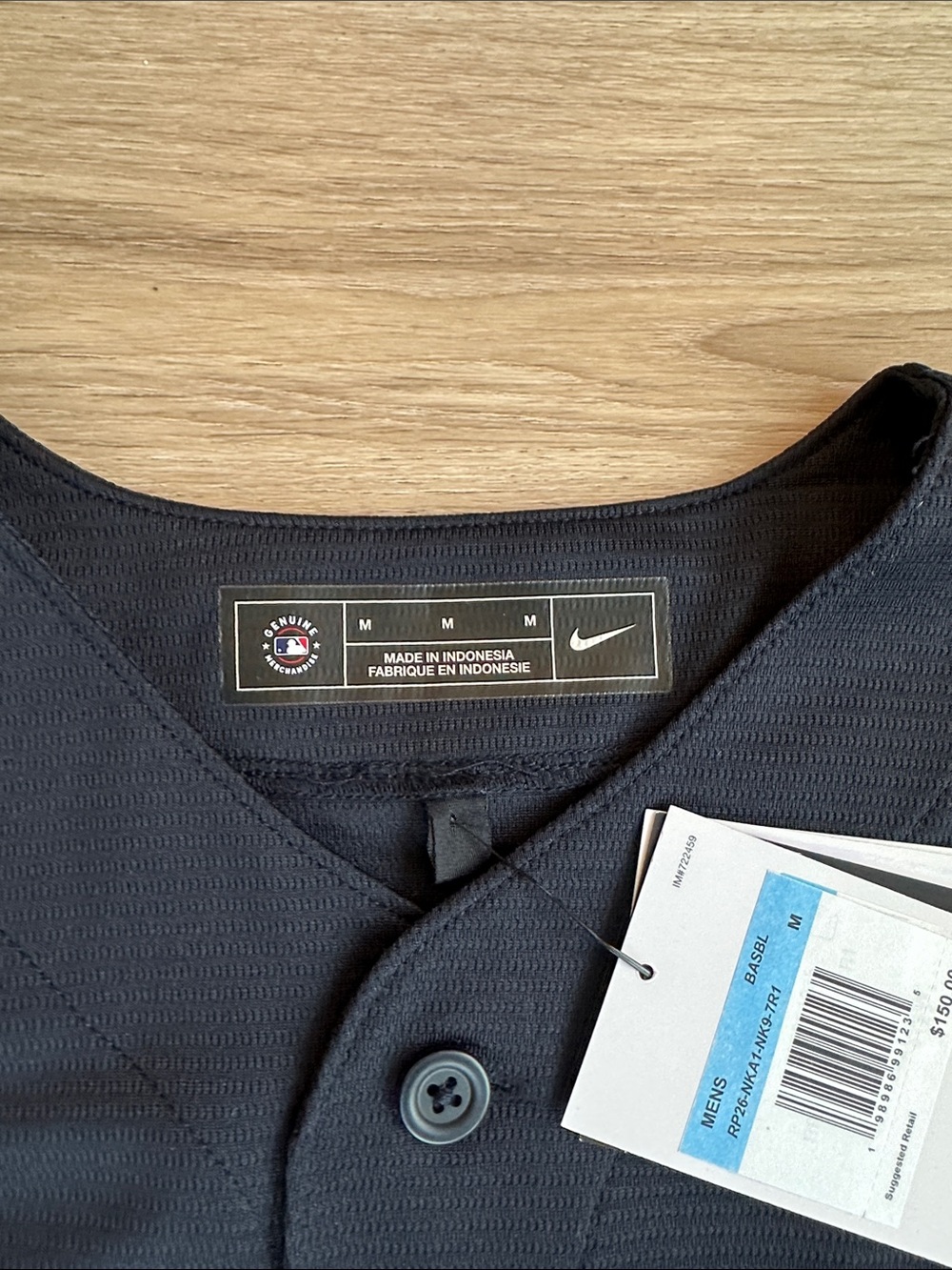 Nike Black New York Yankees Aaron Judge #99 Jersey - Picture 6 of 7
